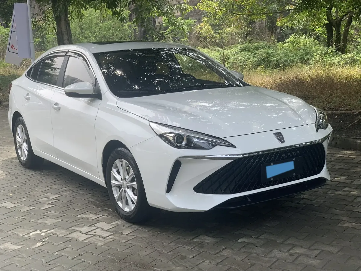 2023 Roewe i5 1.5L 129HP L4 CVT,autocango,china used car exporter,china ev exporter,chinese used car exporter,chinese used ev exporter