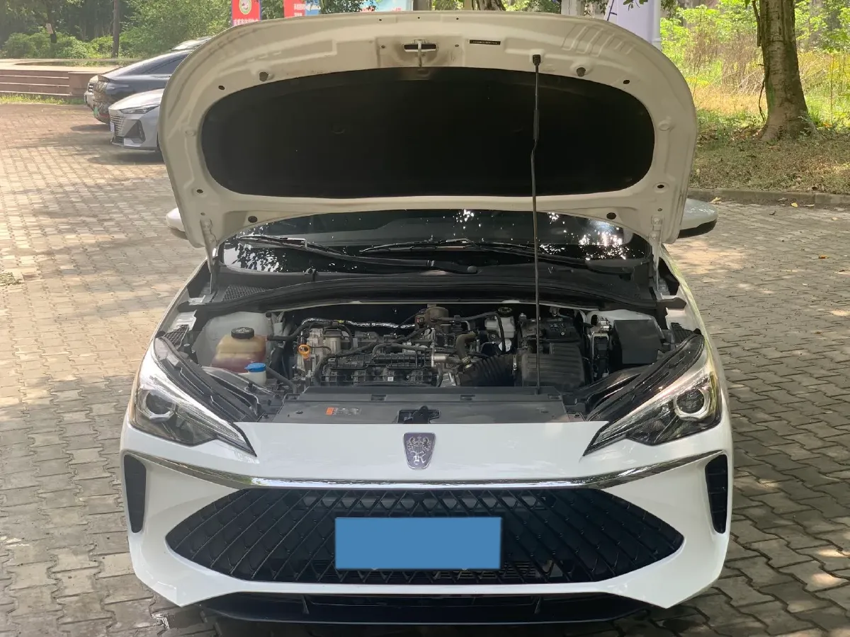 2023 Roewe i5 1.5L 129HP L4 CVT,autocango,china used car exporter,china ev exporter,chinese used car exporter,chinese used ev exporter