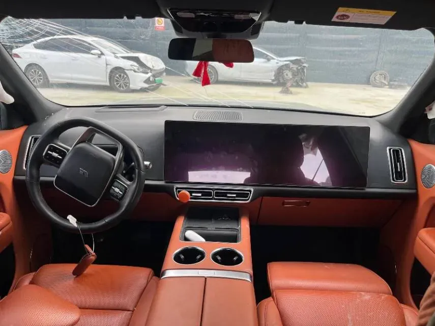 2023 Li L8 Range Extended 154HP REEV 40.9KWH,autocango,china used car exporter,china ev exporter,chinese used car exporter,chinese used ev exporter