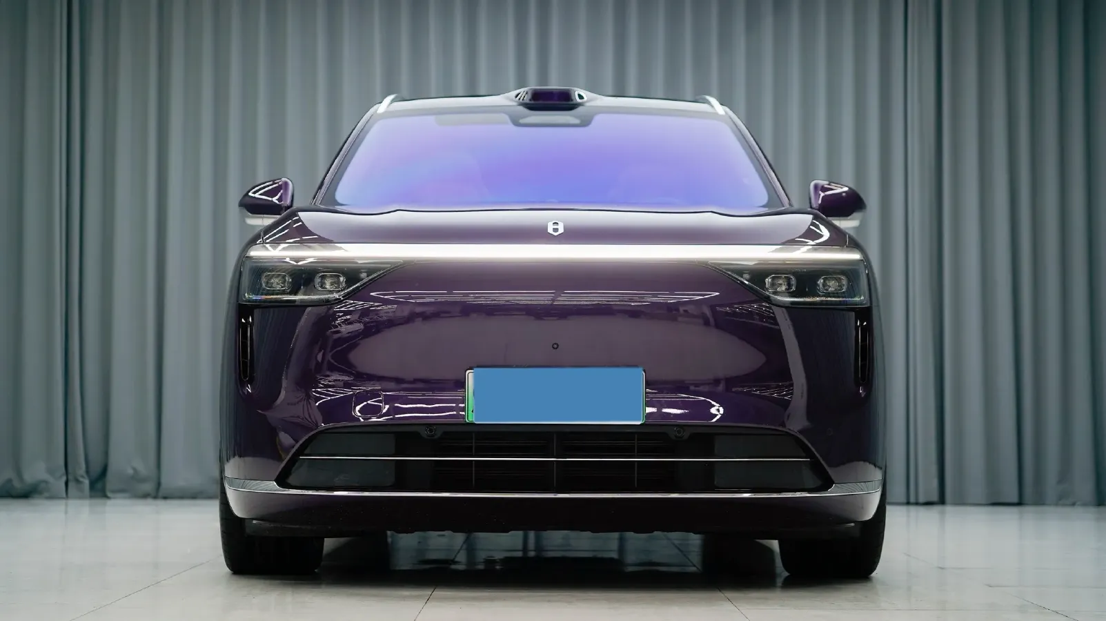 2025 AITO AITO M8 REEV 160HP REEV 53.4KWH,autocango,china used car exporter,china ev exporter,chinese used car exporter,chinese used ev exporter