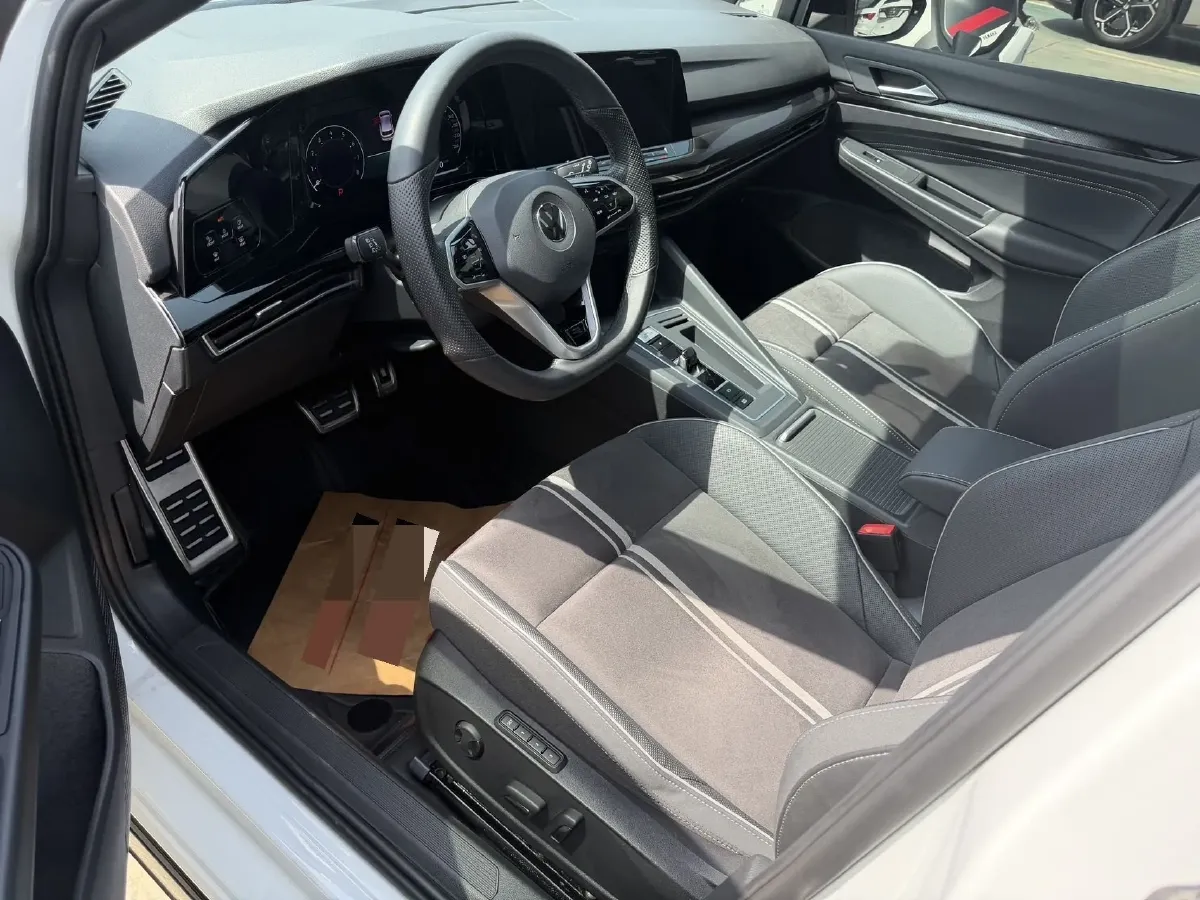 2023 Volkswagen Golf 1.4T 150HP L4 7DCT,autocango,china used car exporter,china ev exporter,chinese used car exporter,chinese used ev exporter