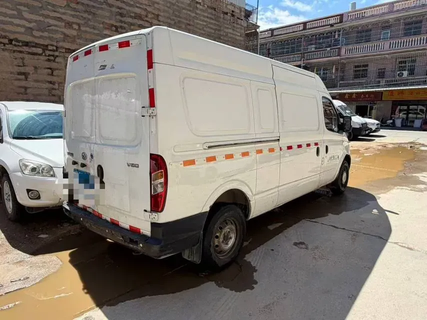 2020 MAXUS XinTu V80 2.5T 136HP L4 6MT,autocango,china used car exporter,china ev exporter,chinese used car exporter,chinese used ev exporter