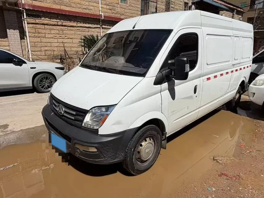 2020 MAXUS XinTu V80 2.5T 136HP L4 6MT,autocango,china used car exporter,china ev exporter,chinese used car exporter,chinese used ev exporter