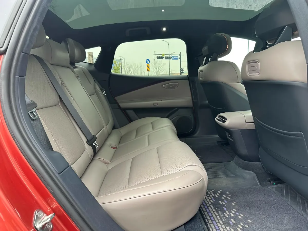 2024 Luxeed S7 BEV 100KWH,autocango,china used car exporter,china ev exporter,chinese used car exporter,chinese used ev exporter