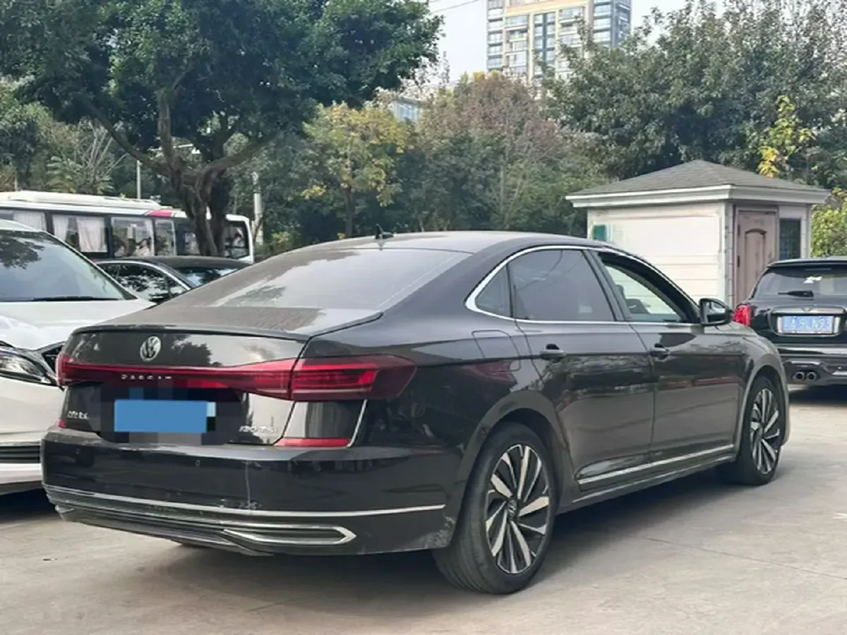 2023 Volkswagen Passat 2.0T 186HP L4 7DCT,autocango,china used car exporter,china ev exporter,chinese used car exporter,chinese used ev exporter