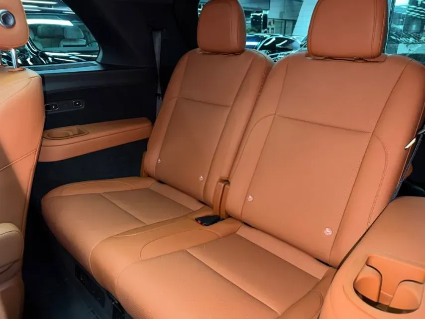 2023 Li L8 Range Extended 154HP REEV 40.9KWH,autocango,china used car exporter,china ev exporter,chinese used car exporter,chinese used ev exporter