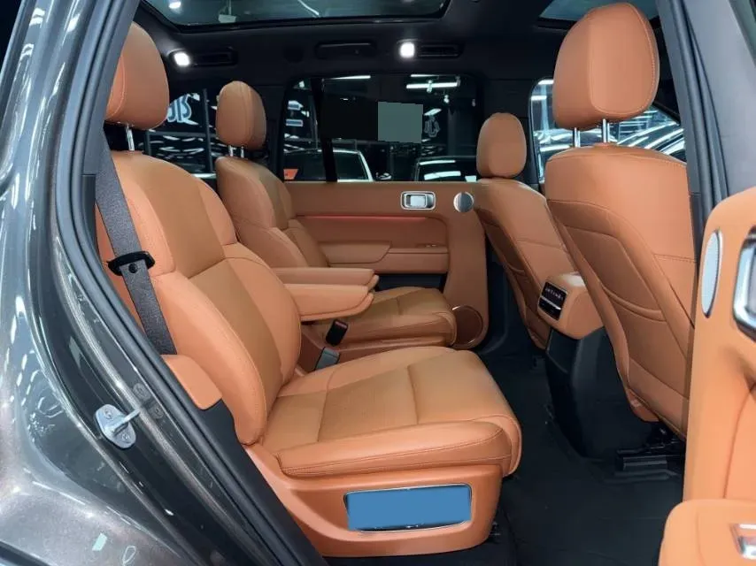 2023 Li L8 Range Extended 154HP REEV 40.9KWH,autocango,china used car exporter,china ev exporter,chinese used car exporter,chinese used ev exporter