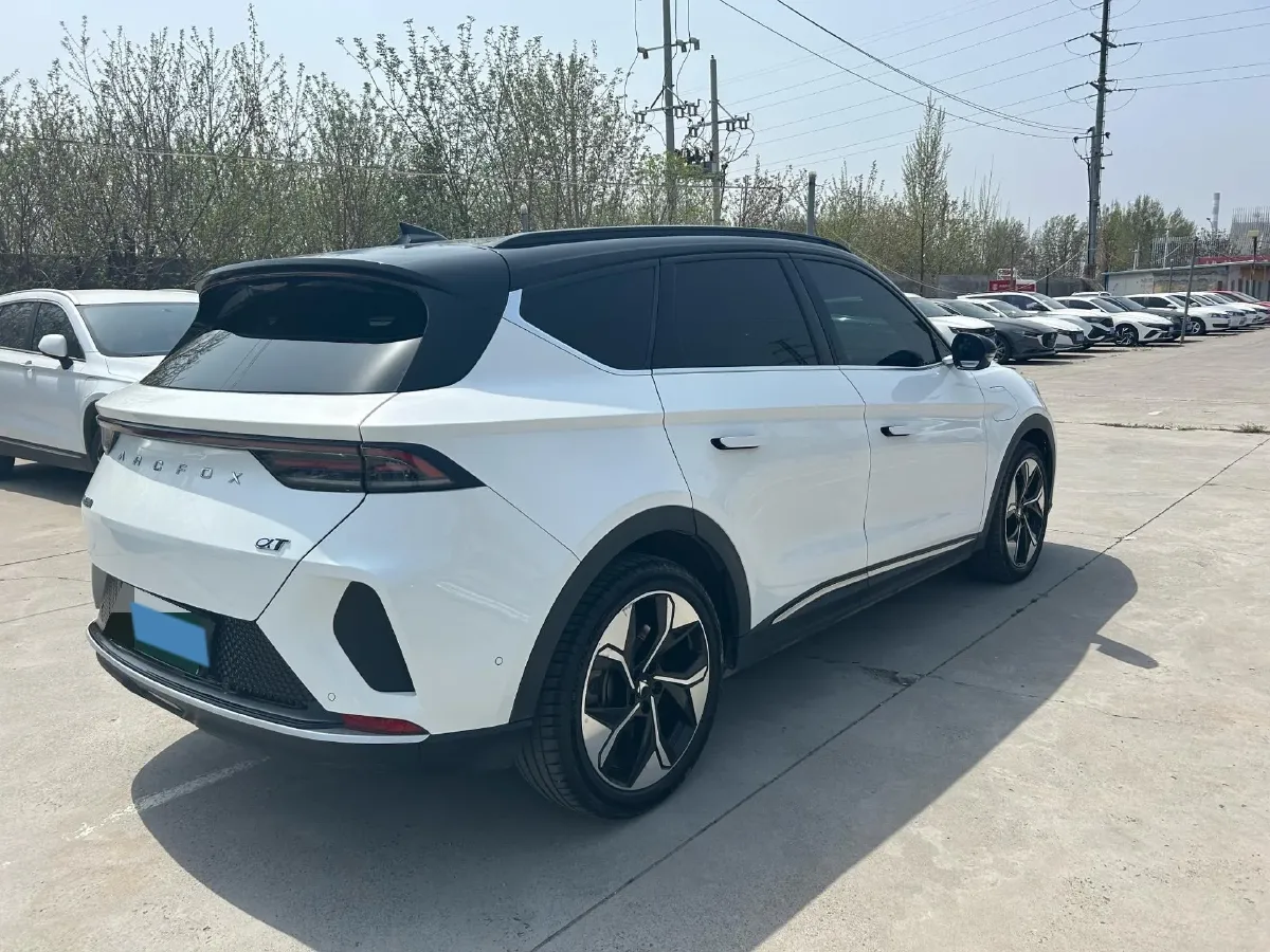 2022 ARCFOX αT BEV 93.6KWH,autocango,china used car exporter,china ev exporter,chinese used car exporter,chinese used ev exporter
