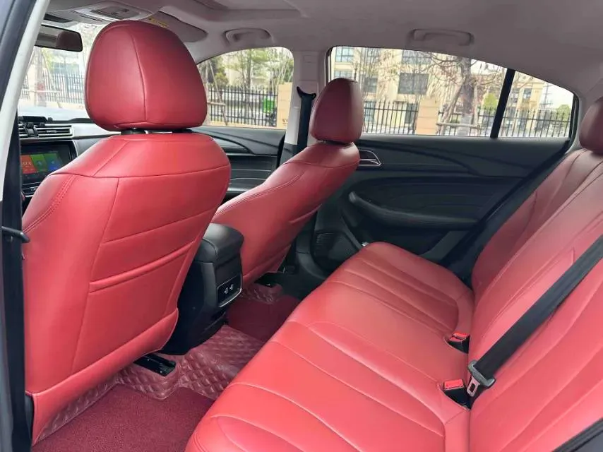 2019 Roewe i5 1.5L 120HP L4 CVT,autocango,china used car exporter,china ev exporter,chinese used car exporter,chinese used ev exporter