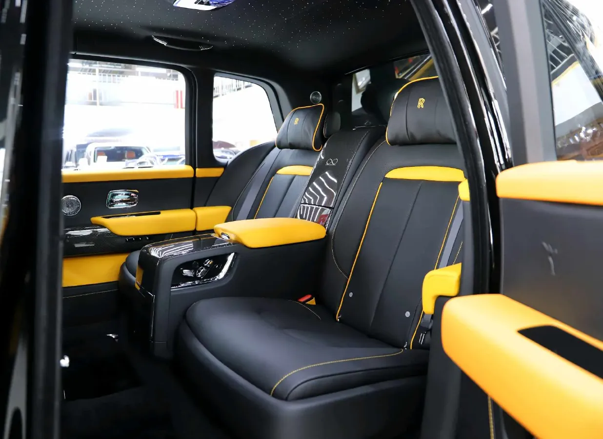 2020 Rolls-Royce Cullinan 6.7T 600HP V12 8AT,autocango,china used car exporter,china ev exporter,chinese used car exporter,chinese used ev exporter