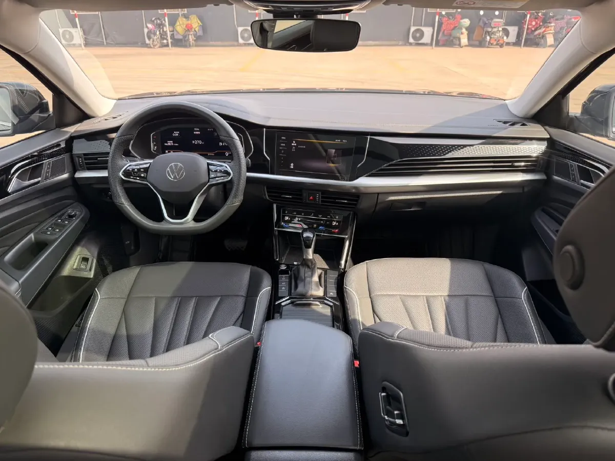 2024 Volkswagen Passat 2.0T 186HP L4 7DCT,autocango,china used car exporter,china ev exporter,chinese used car exporter,chinese used ev exporter