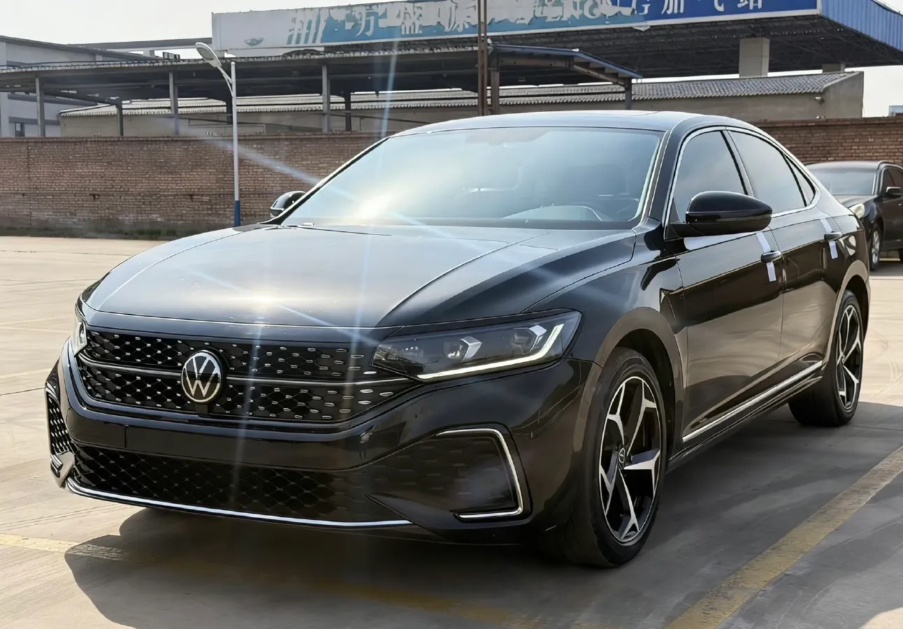2024 Volkswagen Passat 2.0T 186HP L4 7DCT,autocango,china used car exporter,china ev exporter,chinese used car exporter,chinese used ev exporter