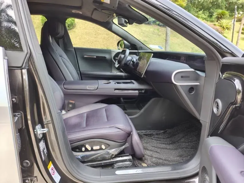 2024 Avatr 07 1.5T 156HP L4 REEV 39.05KWH,autocango,china used car exporter,china ev exporter,chinese used car exporter,chinese used ev exporter