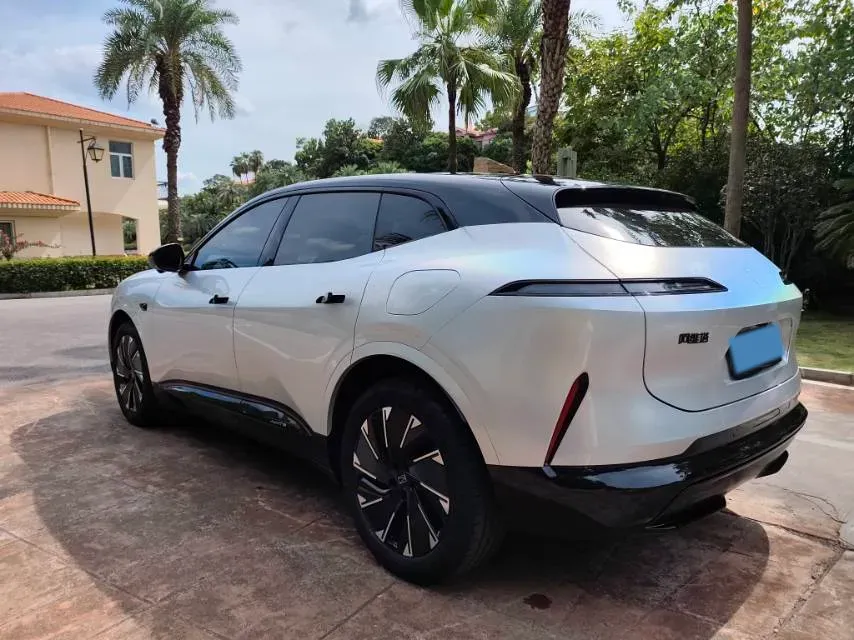 2024 Avatr 07 1.5T 156HP L4 REEV 39.05KWH,autocango,china used car exporter,china ev exporter,chinese used car exporter,chinese used ev exporter