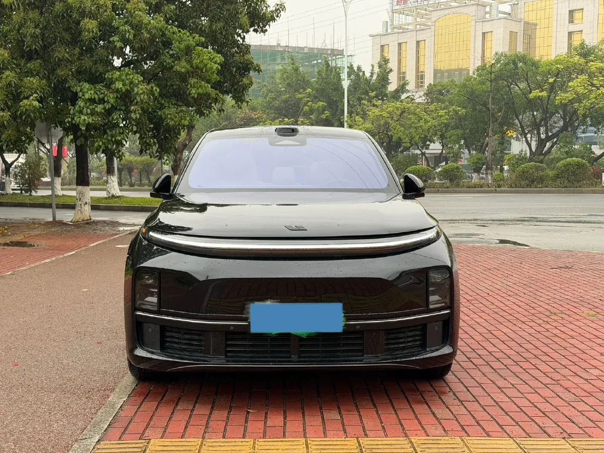 2025 Li L7 Range Extended 154HP REEV,autocango,china used car exporter,china ev exporter,chinese used car exporter,chinese used ev exporter
