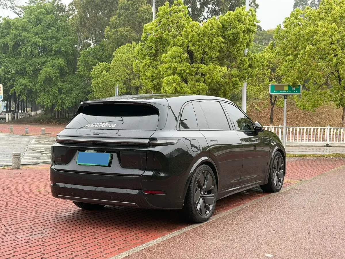 2025 Li L7 Range Extended 154HP REEV,autocango,china used car exporter,china ev exporter,chinese used car exporter,chinese used ev exporter