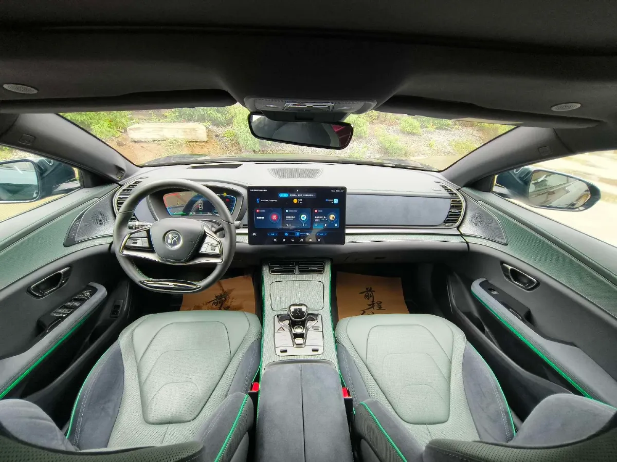 2022 Toyota Highlander 2.5L 192HP L4 E-CVT Hybrid,autocango,china used car exporter,china ev exporter,chinese used car exporter,chinese used ev exporter