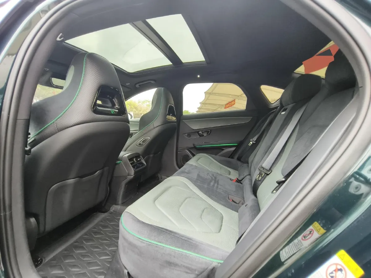 2022 Toyota Highlander 2.5L 192HP L4 E-CVT Hybrid,autocango,china used car exporter,china ev exporter,chinese used car exporter,chinese used ev exporter