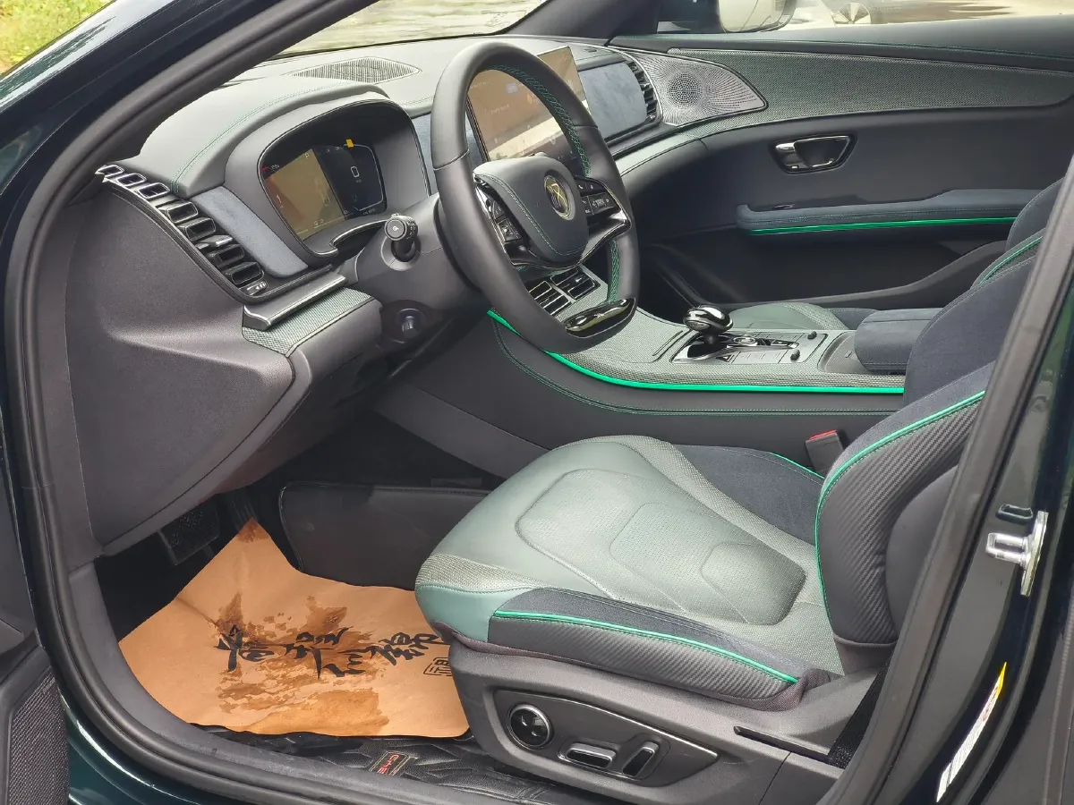 2022 Toyota Highlander 2.5L 192HP L4 E-CVT Hybrid,autocango,china used car exporter,china ev exporter,chinese used car exporter,chinese used ev exporter