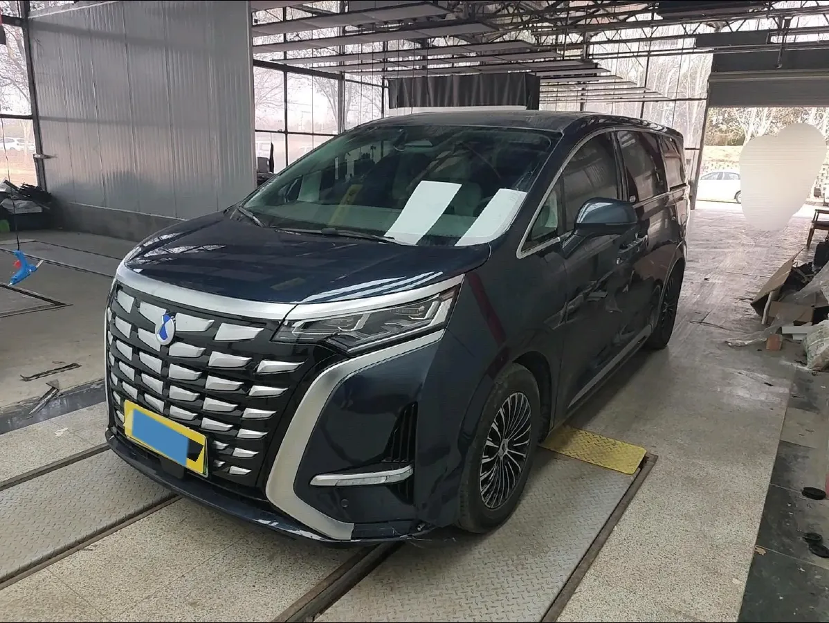 2022 HongQi HS7 3.0T 337HP V6 8AT,autocango,china used car exporter,china ev exporter,chinese used car exporter,chinese used ev exporter