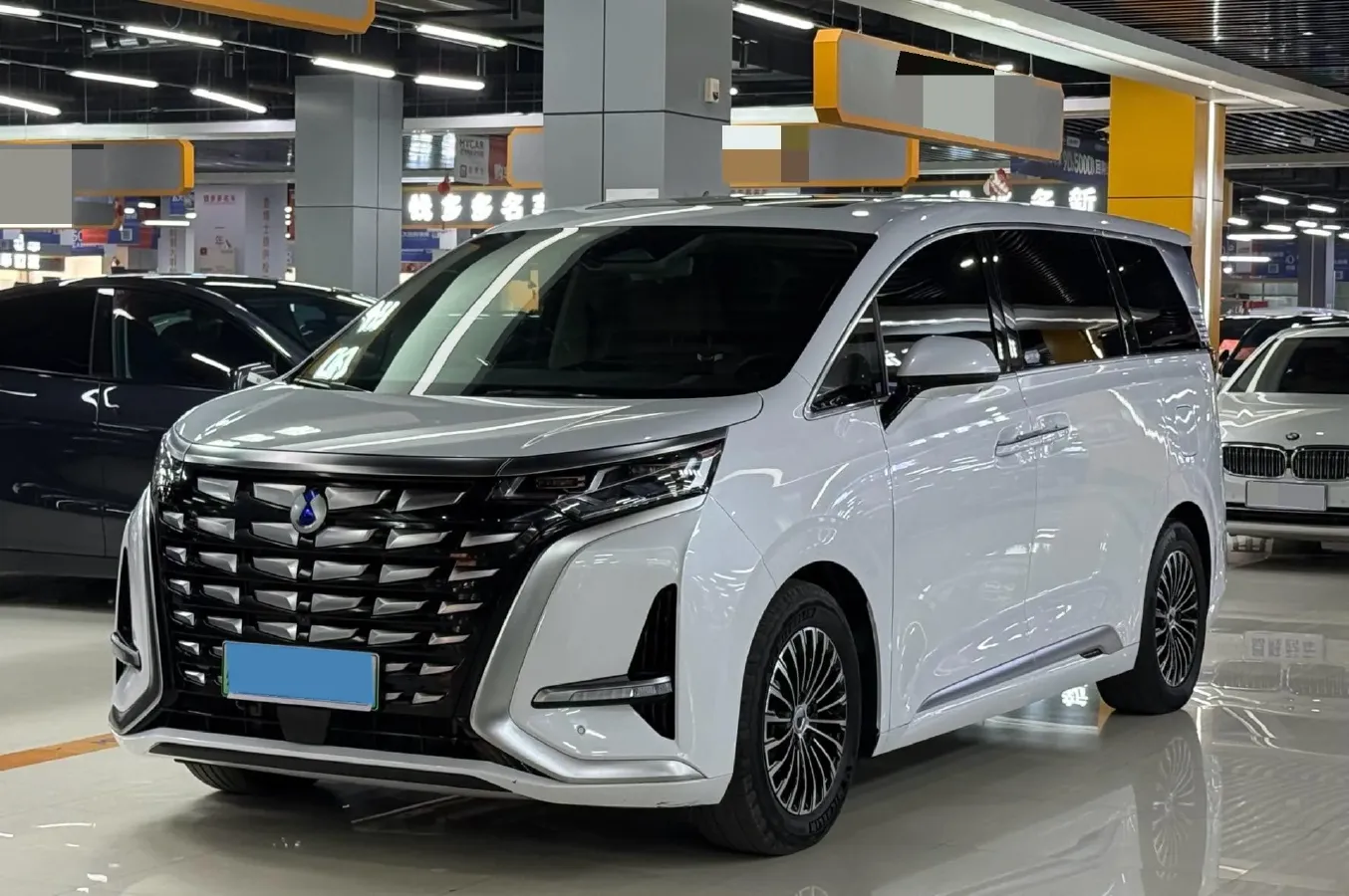 2024 Denza D9 1.5T 139HP L4 E-CVT PHEV 40KWH,autocango,china used car exporter,china ev exporter,chinese used car exporter,chinese used ev exporter