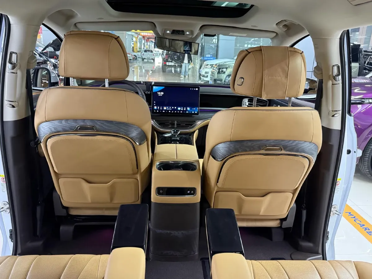 2024 Denza D9 1.5T 139HP L4 E-CVT PHEV 40KWH,autocango,china used car exporter,china ev exporter,chinese used car exporter,chinese used ev exporter