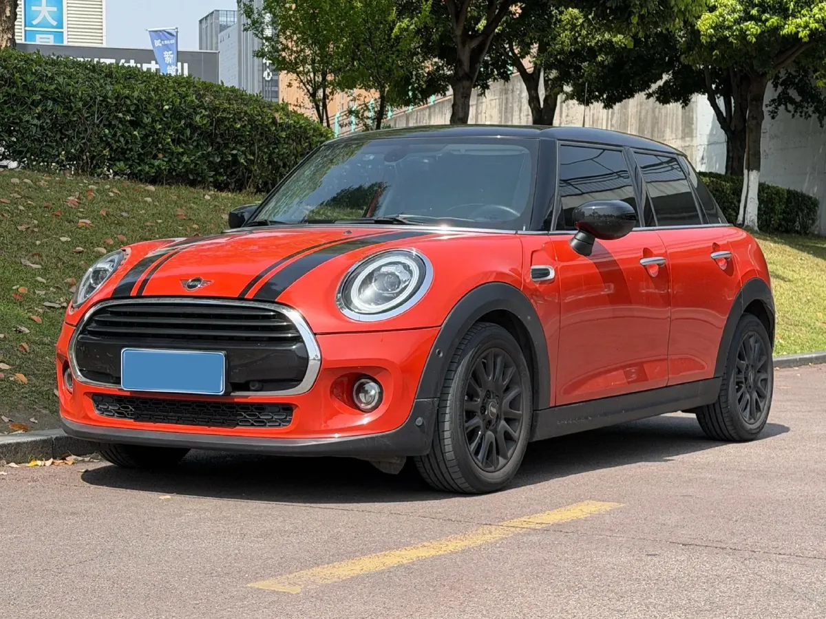 2020 MINI MINI 1.5T 136HP L3 7DCT,autocango,china used car exporter,china ev exporter,chinese used car exporter,chinese used ev exporter