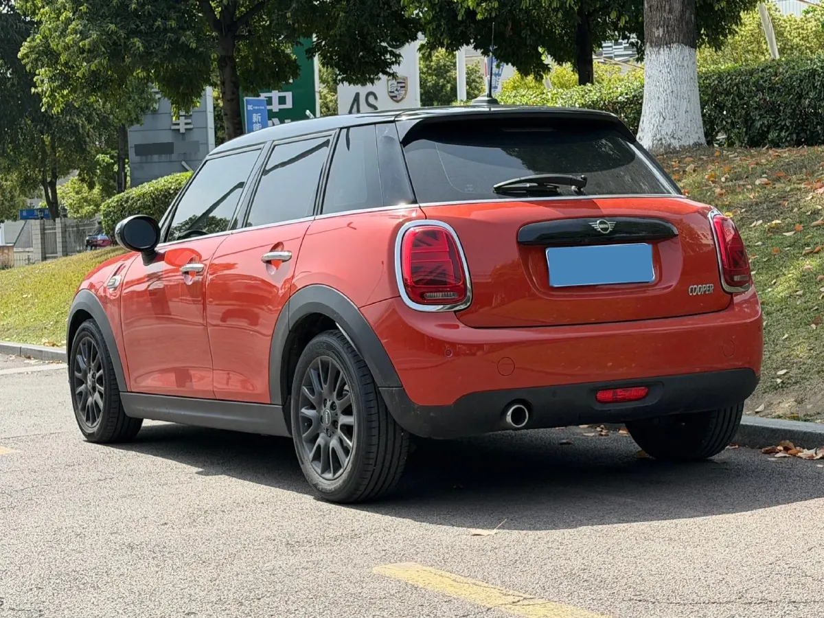 2020 MINI MINI 1.5T 136HP L3 7DCT,autocango,china used car exporter,china ev exporter,chinese used car exporter,chinese used ev exporter