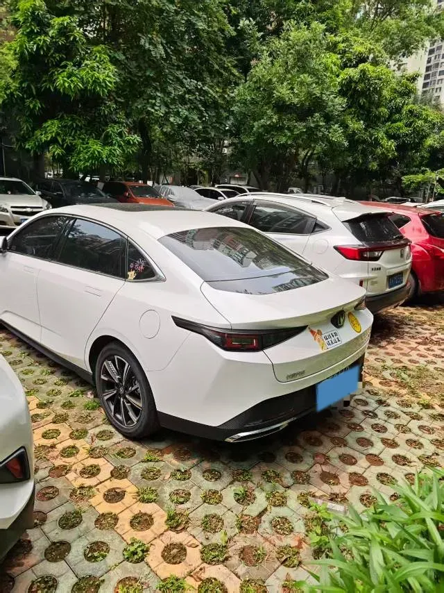 2024 ChangAn Eado 1.5T 170HP L4 7DCT,autocango,china used car exporter,china ev exporter,chinese used car exporter,chinese used ev exporter