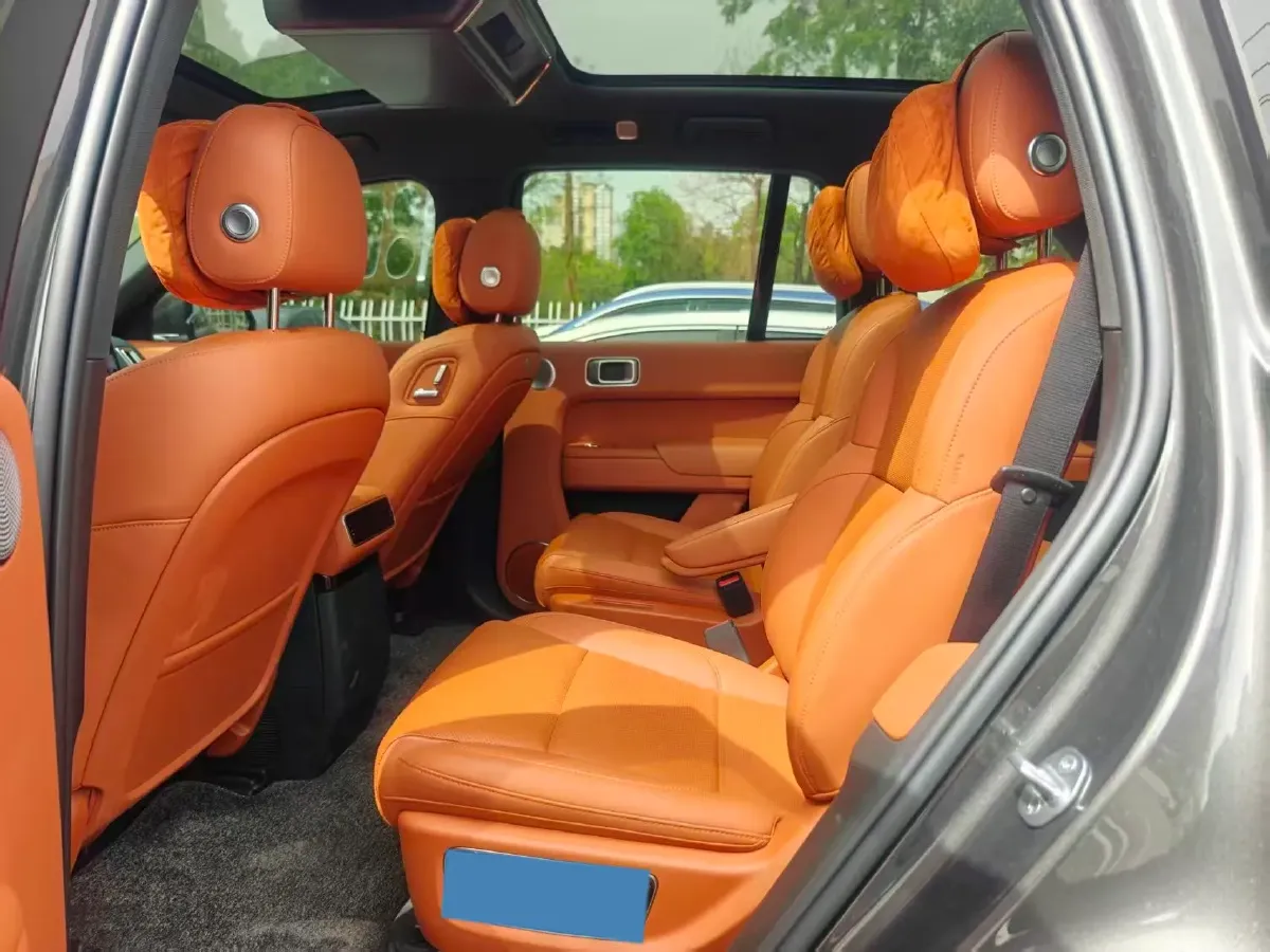 2024 Toyota Granvia 2.5L 189HP L4 E-CVT Hybrid,autocango,china used car exporter,china ev exporter,chinese used car exporter,chinese used ev exporter