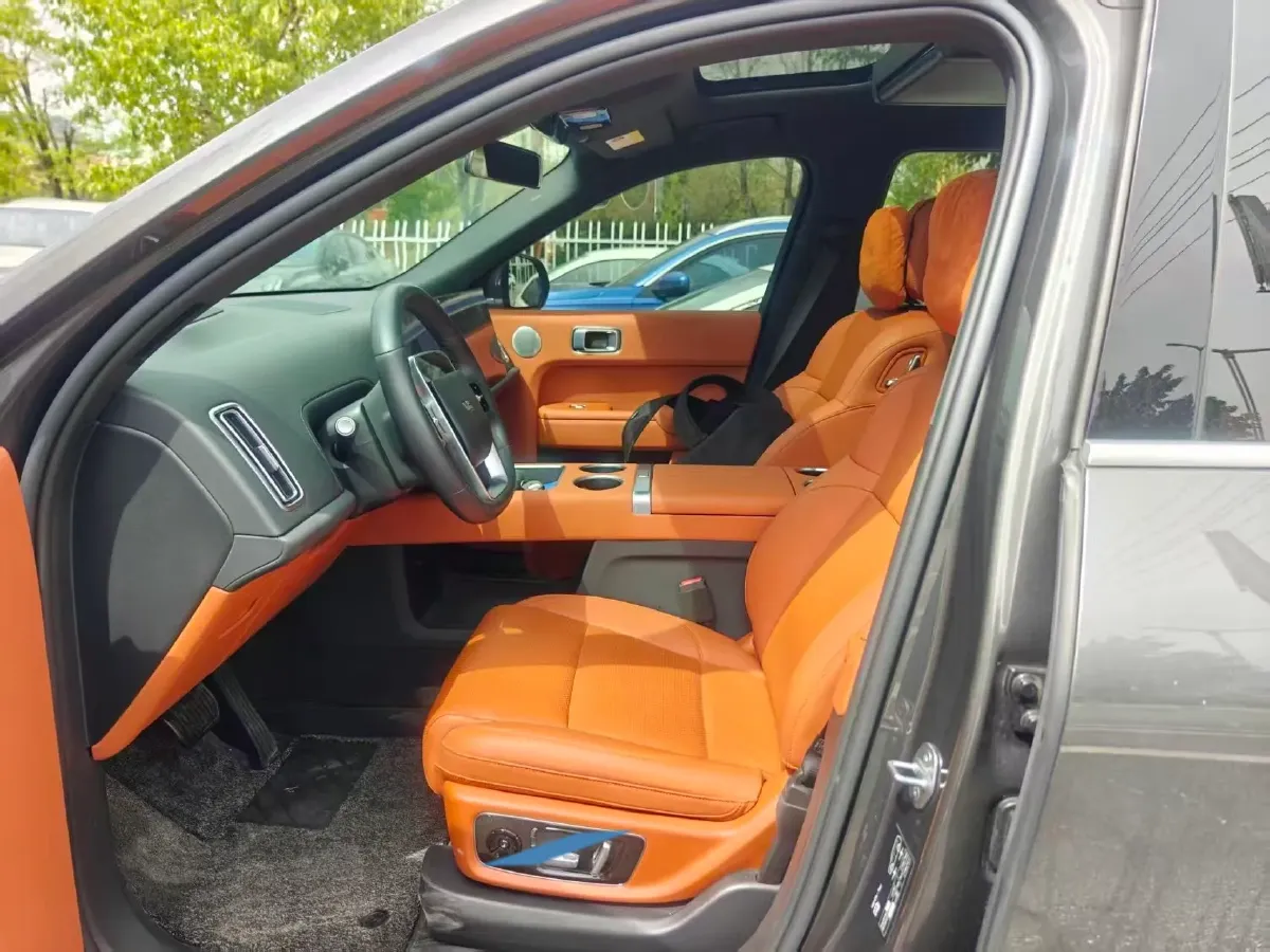 2024 Toyota Granvia 2.5L 189HP L4 E-CVT Hybrid,autocango,china used car exporter,china ev exporter,chinese used car exporter,chinese used ev exporter