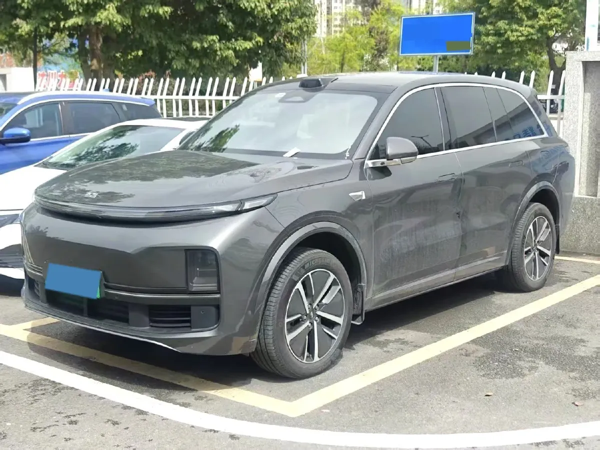 2024 Toyota Granvia 2.5L 189HP L4 E-CVT Hybrid,autocango,china used car exporter,china ev exporter,chinese used car exporter,chinese used ev exporter