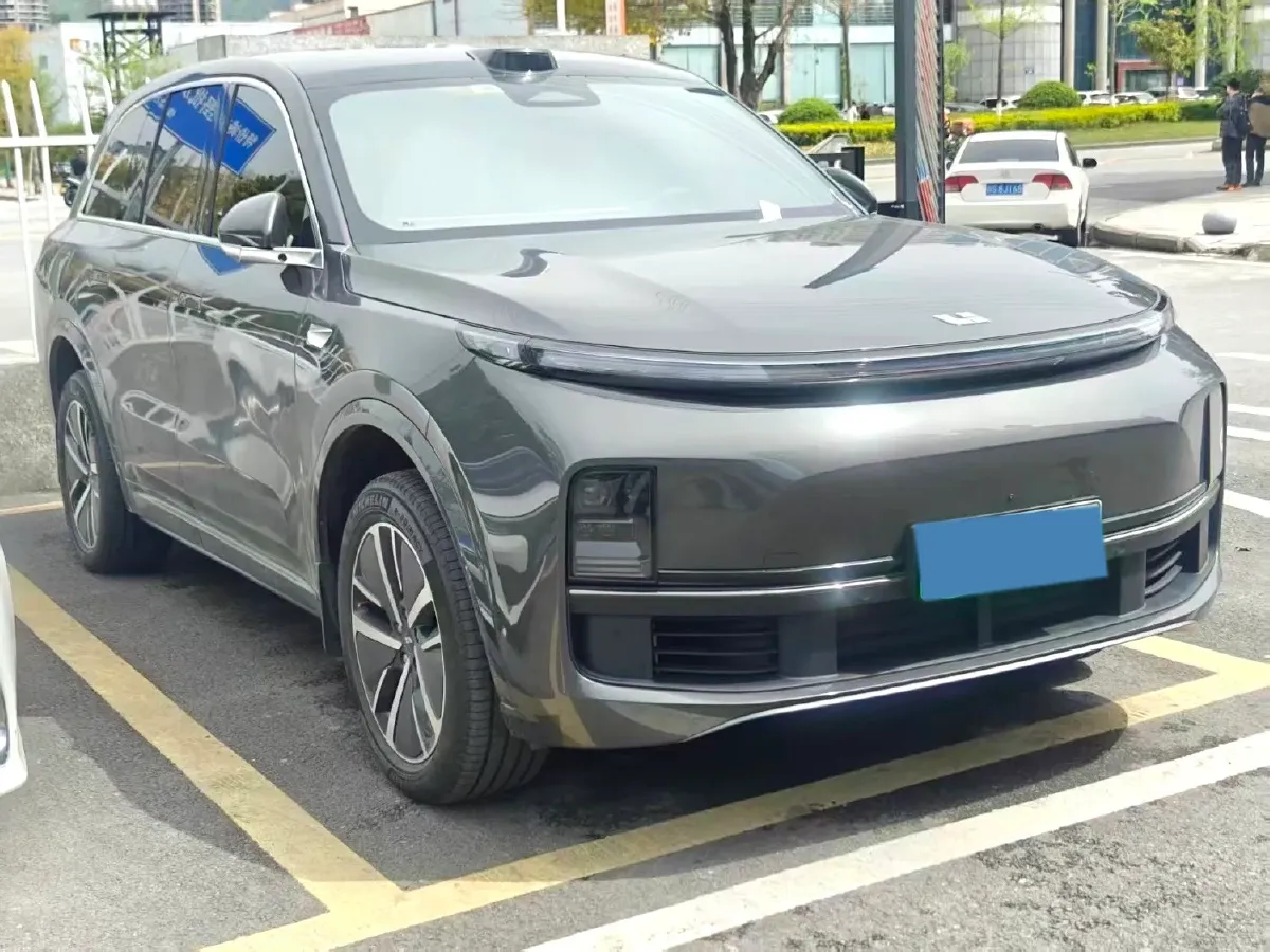 2024 Toyota Granvia 2.5L 189HP L4 E-CVT Hybrid,autocango,china used car exporter,china ev exporter,chinese used car exporter,chinese used ev exporter