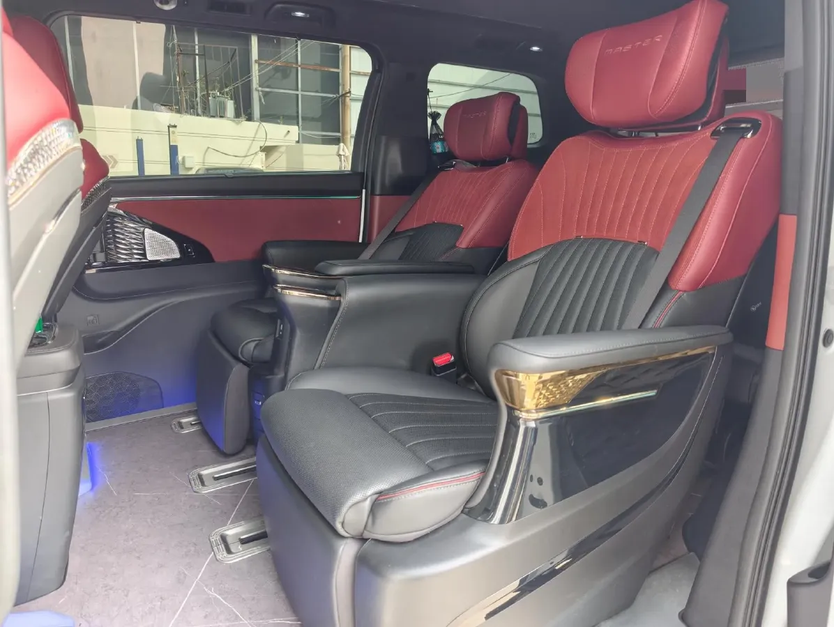 2023 GAC Trumpchi M8 2.0T 252HP L4 8AT,autocango,china used car exporter,china ev exporter,chinese used car exporter,chinese used ev exporter