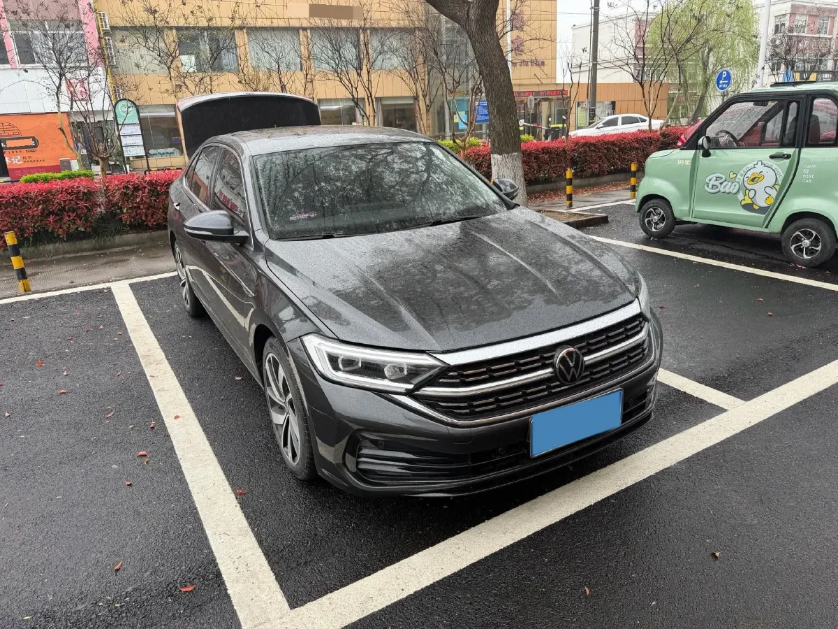 2023 Volkswagen Sagitar 1.5T 160HP L4 7DCT,autocango,china used car exporter,china ev exporter,chinese used car exporter,chinese used ev exporter