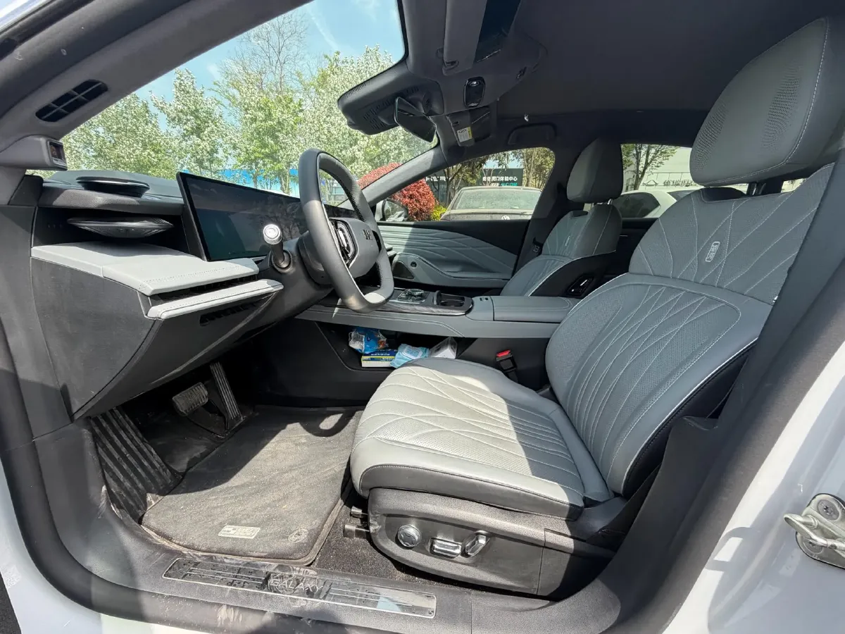 2025 MAXUS InterstellarX 2.5T 224HP L4 8AT,autocango,china used car exporter,china ev exporter,chinese used car exporter,chinese used ev exporter