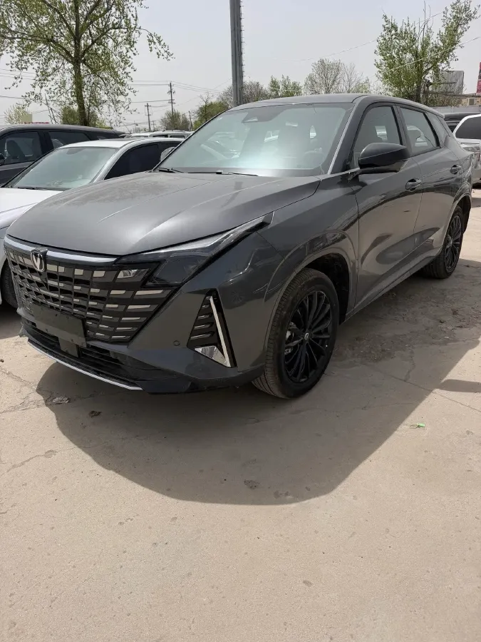 2024 ChangAn UNI-Z 1.5L 98HP L4 E-CVT PHEV 18.4KWH,autocango,china used car exporter,china ev exporter,chinese used car exporter,chinese used ev exporter