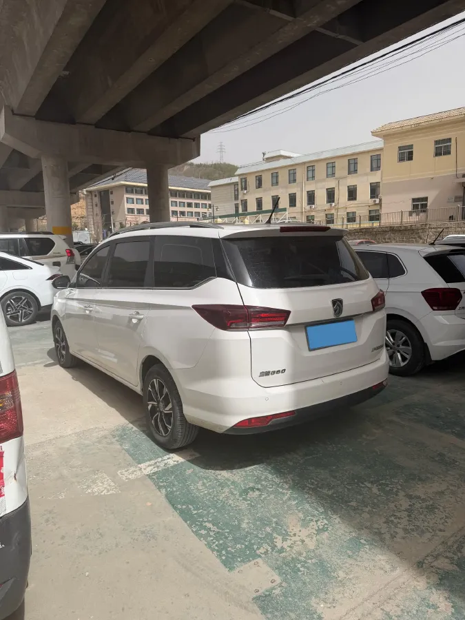 2018 BaoJun 360 1.5L 112HP L4 6MT,autocango,china used car exporter,china ev exporter,chinese used car exporter,chinese used ev exporter