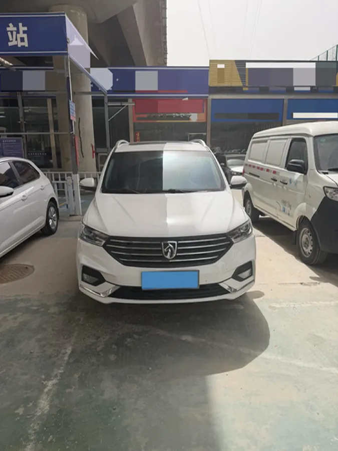 2018 BaoJun 360 1.5L 112HP L4 6MT,autocango,china used car exporter,china ev exporter,chinese used car exporter,chinese used ev exporter