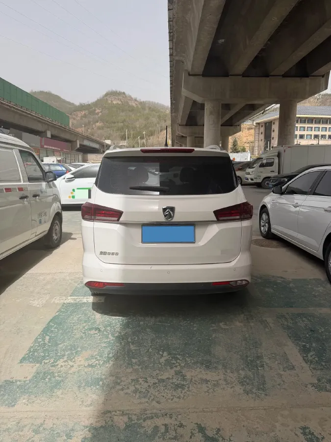 2018 BaoJun 360 1.5L 112HP L4 6MT,autocango,china used car exporter,china ev exporter,chinese used car exporter,chinese used ev exporter