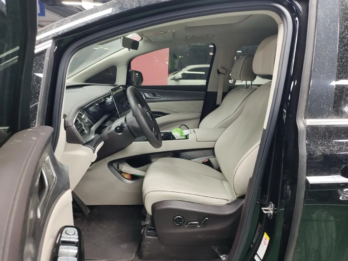 2024 Denza D9 1.5T 139HP L4 E-CVT PHEV 40KWH,autocango,china used car exporter,china ev exporter,chinese used car exporter,chinese used ev exporter