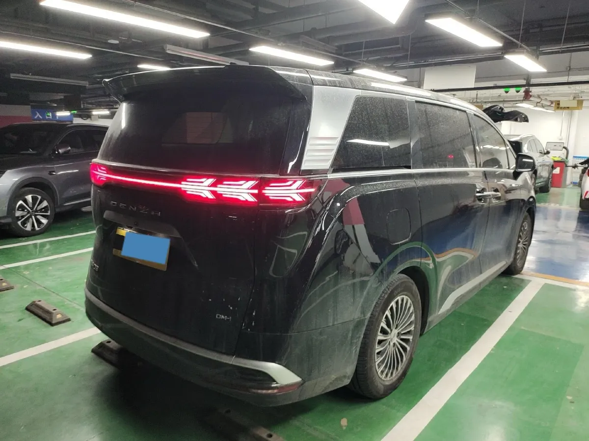 2024 Denza D9 1.5T 139HP L4 E-CVT PHEV 40KWH,autocango,china used car exporter,china ev exporter,chinese used car exporter,chinese used ev exporter