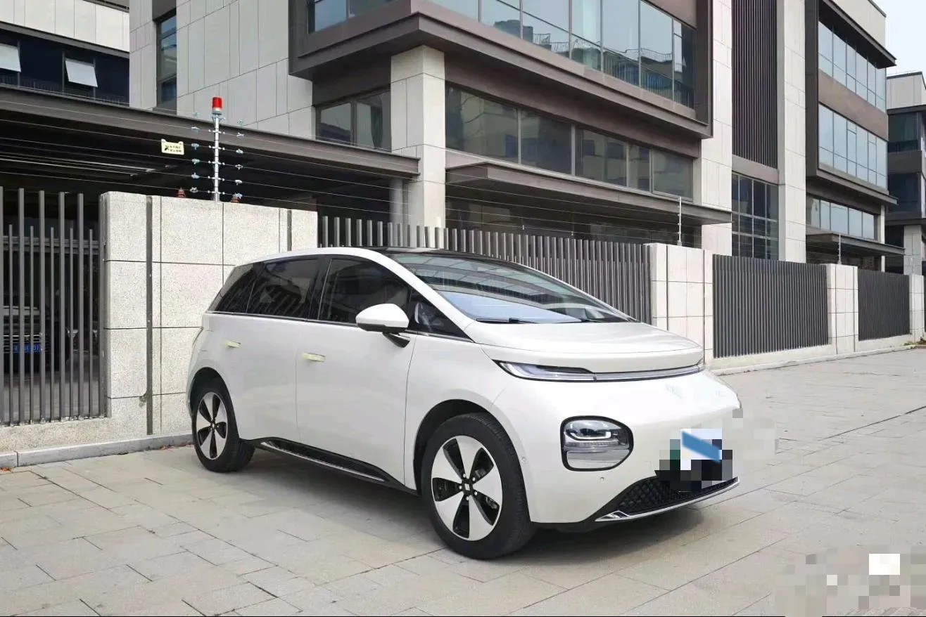 2023 BaoJun Cloud BEV 50.6KWH,autocango,china used car exporter,china ev exporter,chinese used car exporter,chinese used ev exporter