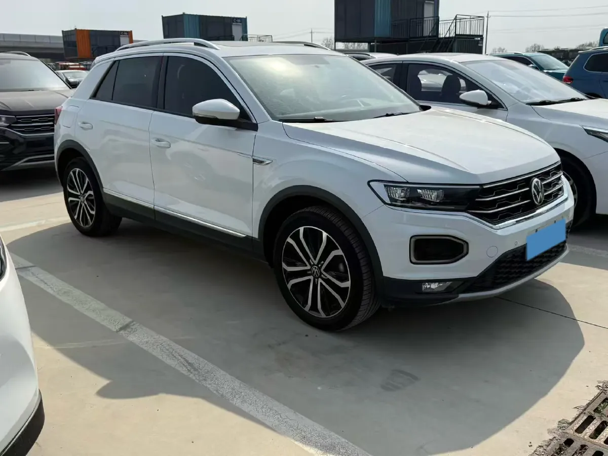 2022 Volkswagen T-Roc 1.4T 150HP L4 7DCT,autocango,china used car exporter,china ev exporter,chinese used car exporter,chinese used ev exporter
