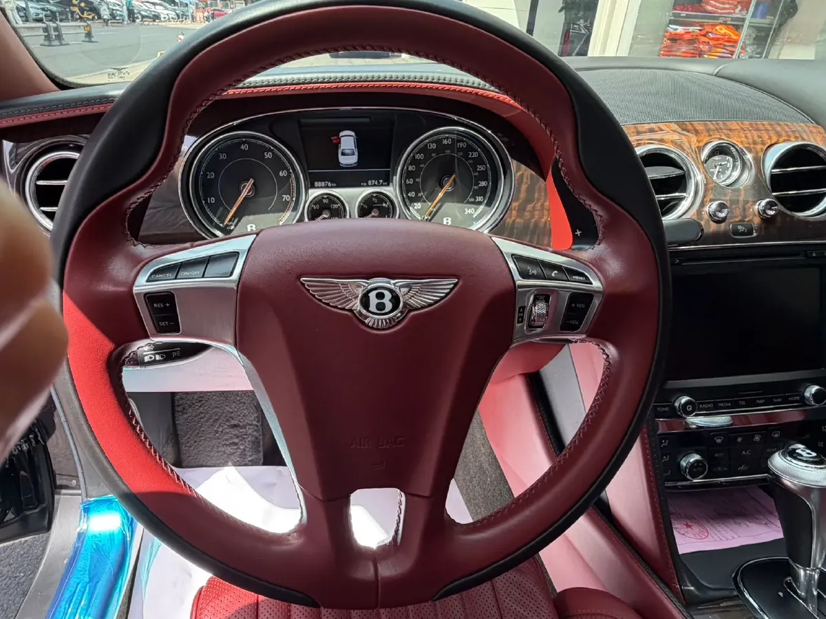 2017 Bentley Flying Spur 4.0T 528HP V8 8AT,autocango,china used car exporter,china ev exporter,chinese used car exporter,chinese used ev exporter