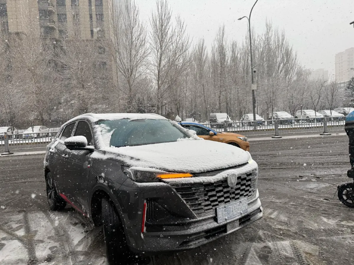2022 ChangAn CS55 Plus 1.5T 180HP L4 7DCT,autocango,china used car exporter,china ev exporter,chinese used car exporter,chinese used ev exporter