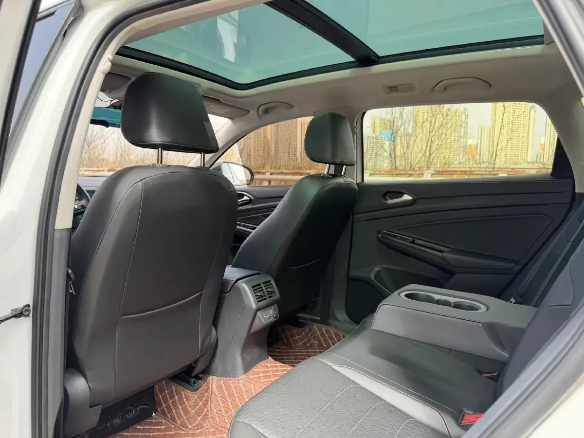 2021 Jetta VS7 1.4T 150HP L4 6AT,autocango,china used car exporter,china ev exporter,chinese used car exporter,chinese used ev exporter