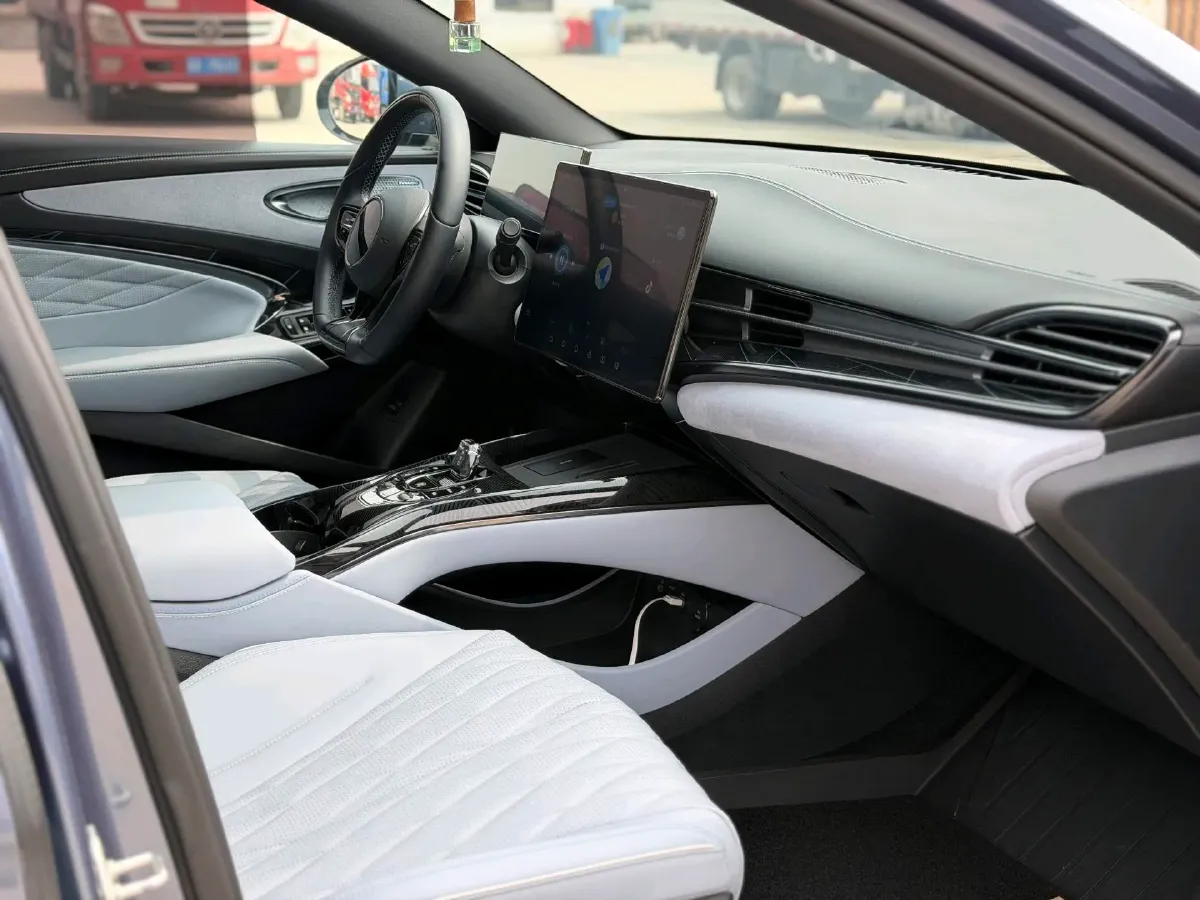 2022 MAXUS DaJia 5 BEV 70KWH,autocango,china used car exporter,china ev exporter,chinese used car exporter,chinese used ev exporter