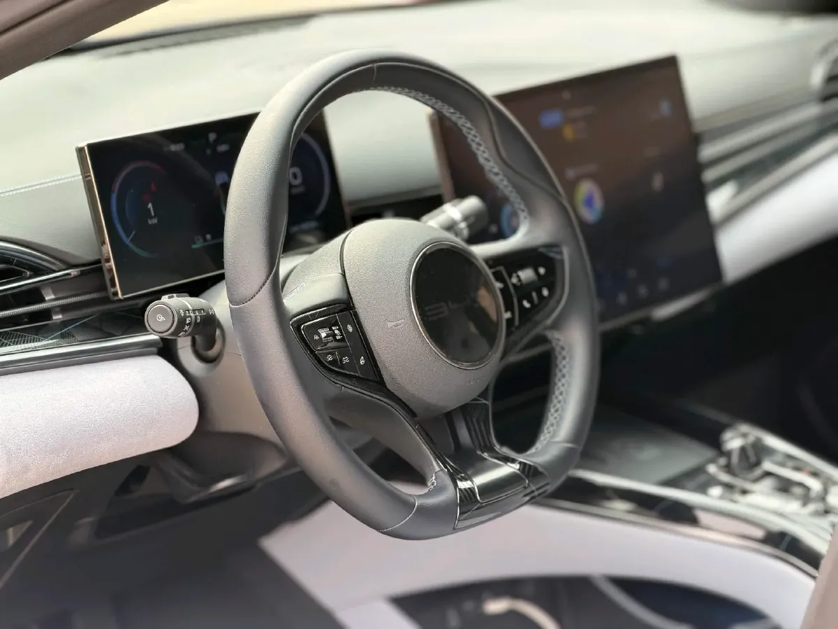 2022 MAXUS DaJia 5 BEV 70KWH,autocango,china used car exporter,china ev exporter,chinese used car exporter,chinese used ev exporter