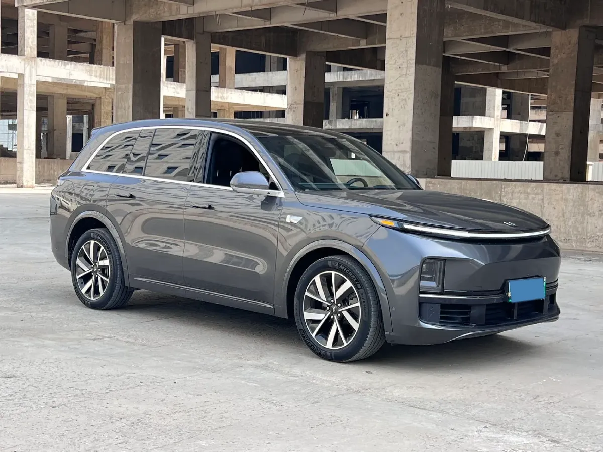 2023 Li L8 Range Extended 154HP REEV 40.9KWH,autocango,china used car exporter,china ev exporter,chinese used car exporter,chinese used ev exporter